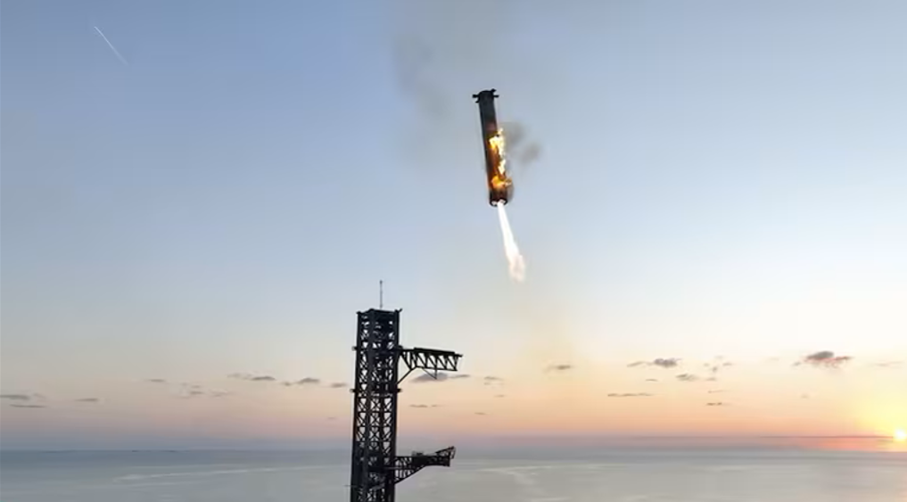 SpaceX catches Starship rocket booster